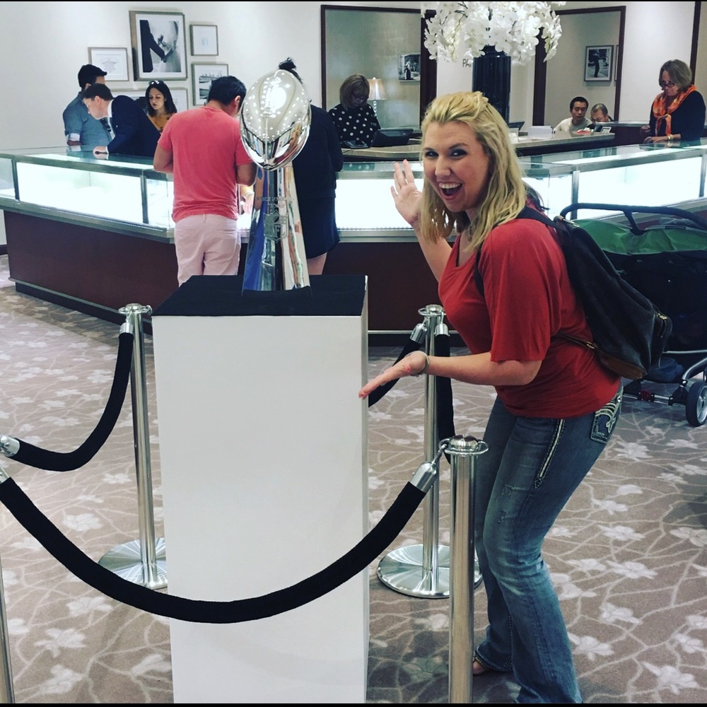 Meet your Posher, Lauren